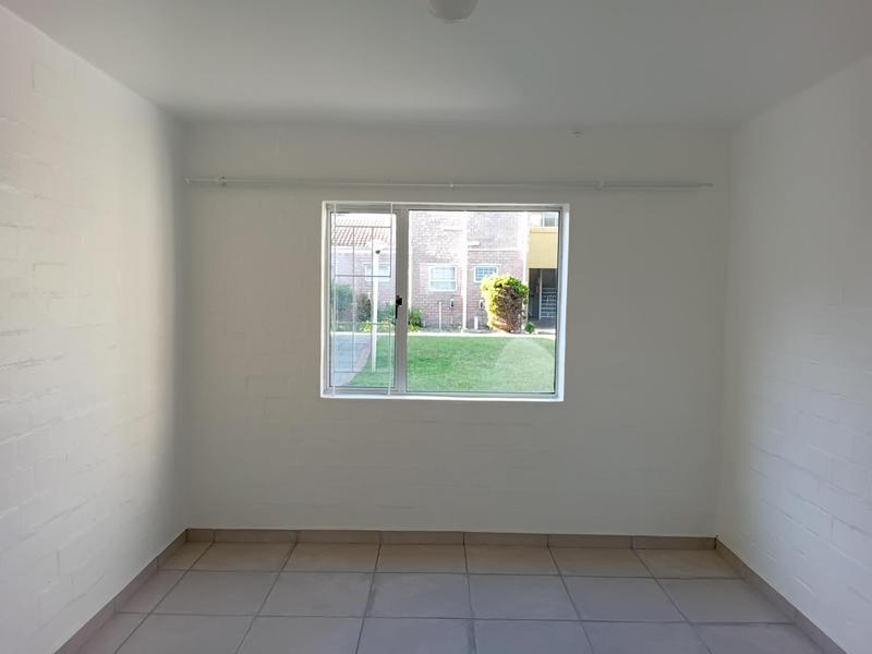 To Let 1 Bedroom Property for Rent in Diep River Western Cape